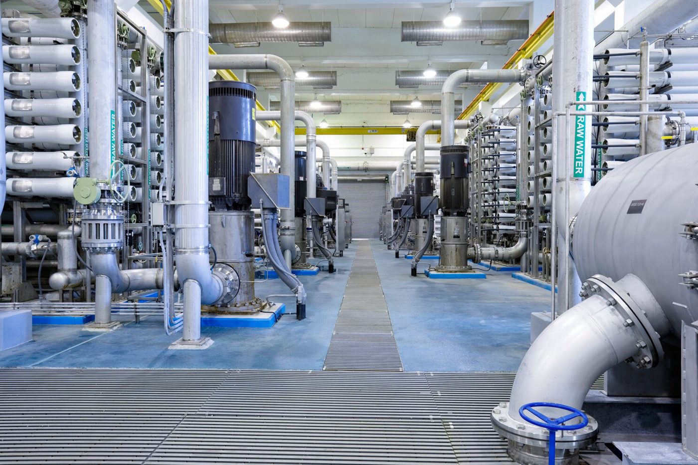 Reverse osmosis and ultrafiltration treatment plant interior